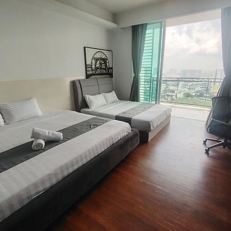 The Shore Residence Melaka Esterno foto