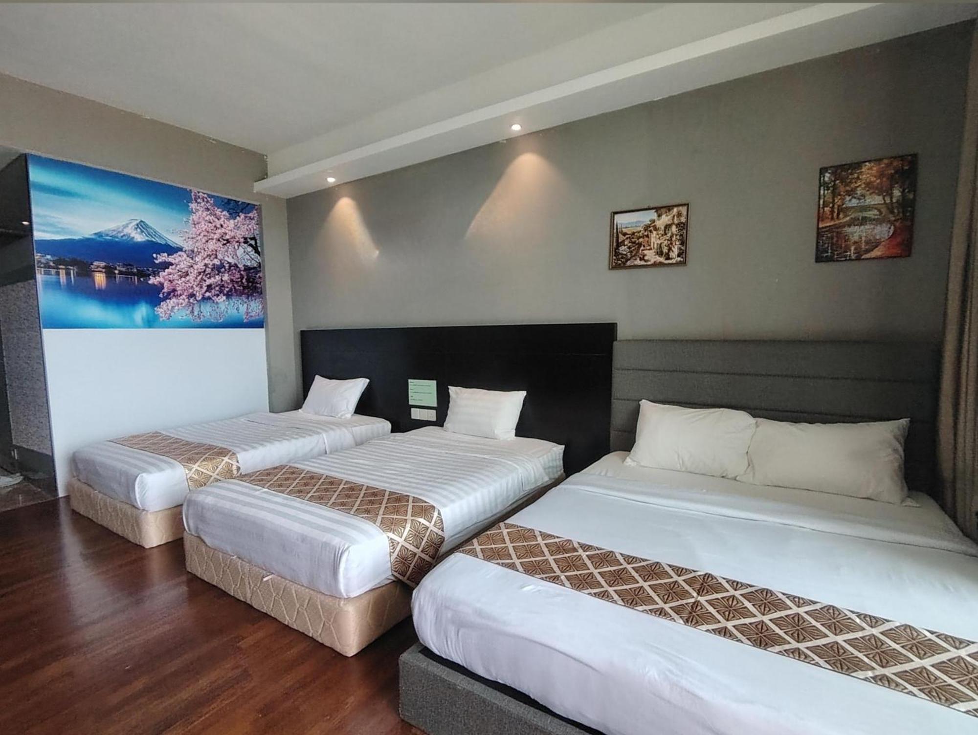 The Shore Residence Melaka Esterno foto