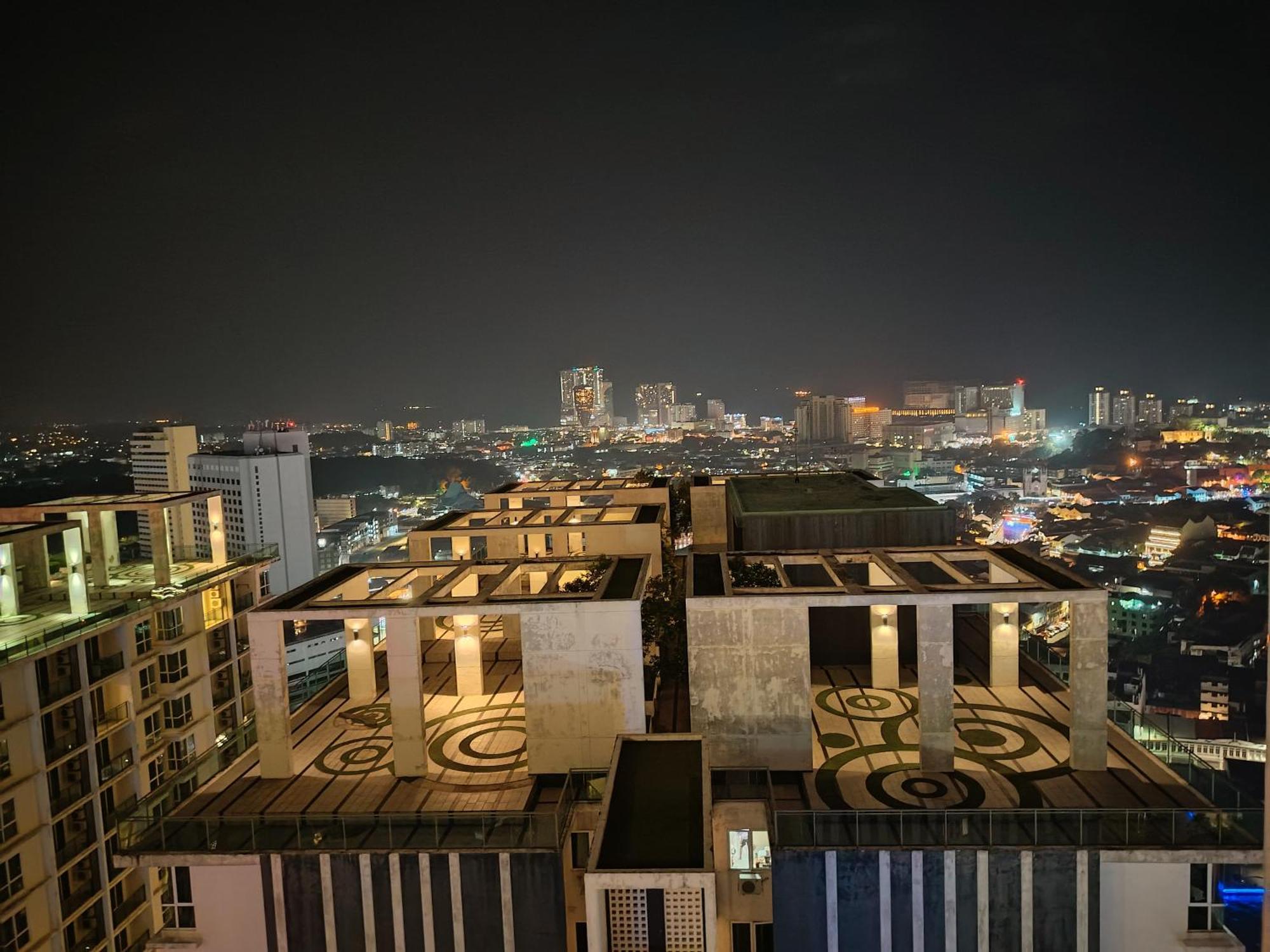 The Shore Residence Melaka Esterno foto