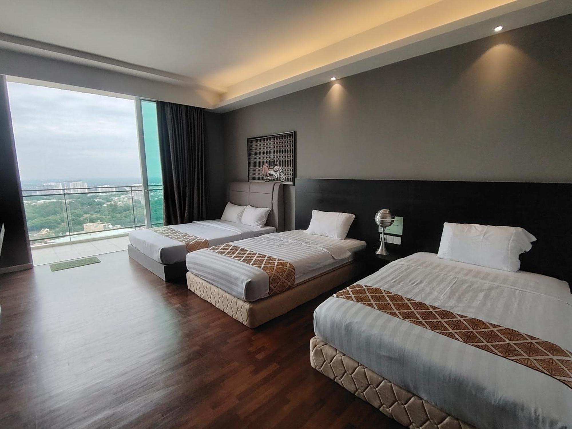 The Shore Residence Melaka Esterno foto